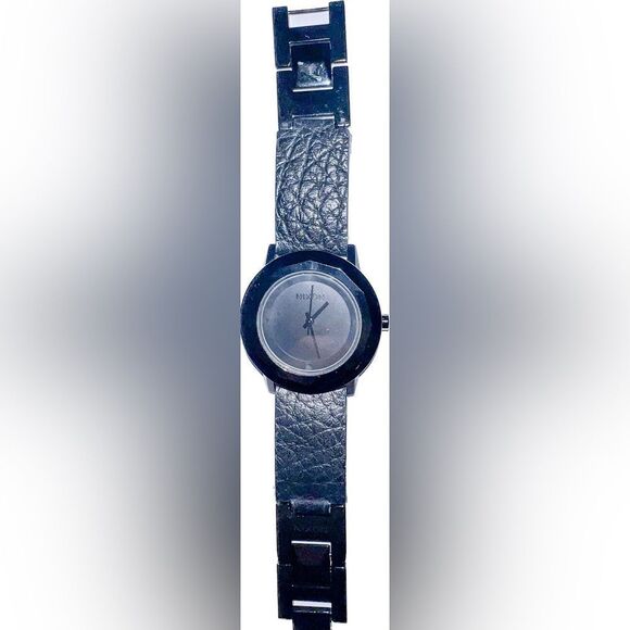 XS Jet Black Nixon Women's Daringly Edgy Bobbi Watch - Picture 6 of 8